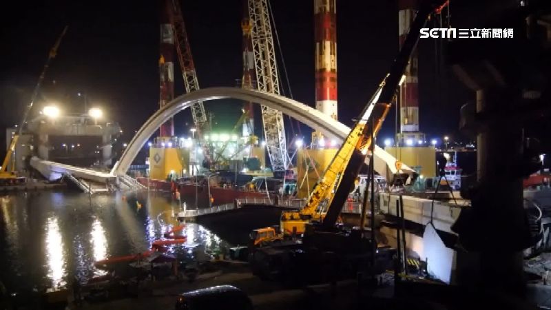 南方澳斷橋開拆！第10天吊離Y型柱