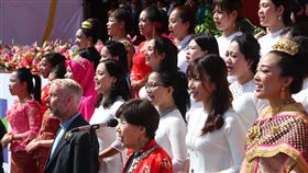 國慶大典,唱國歌,神父雷敦龢,六四事件,奉獻人權議題(圖/中央社)