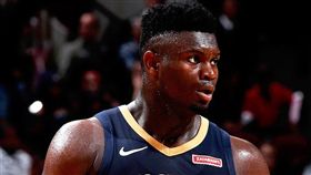 NBA／狀元狂轟29分…僅失手一次
NBA,紐奧良鵜鶘,選秀,狀元,Zion Williamson
翻攝自NBA官方推特
