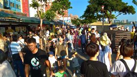 連假,放假,人潮,出遊,淡水老街,國慶,圖／民眾提供