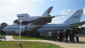 休士頓太空中心休士頓太空中心一直是休士頓旅遊局對外行銷的重點之一，自長榮航空2015年6月開航休士頓後，休士頓旅遊局樂見台灣往返休士頓的旅客成長，尤其今年是人類登陸月球50年，休士頓旅遊局希望更多台灣民眾造訪太空中心。中央社記者汪淑芬攝　108年10月11日