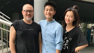 教兒子刮鬍子噴淚！男星爆出童年缺憾