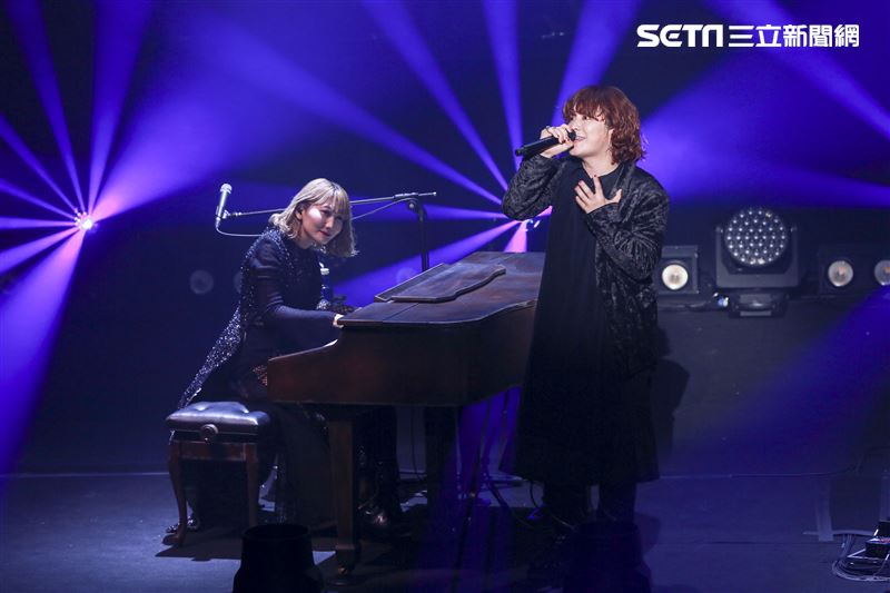 日本搖滾團體「SEKAI NO OWARI」（世界末日）巡迴演唱會台北場。（圖／記者林士傑攝影）