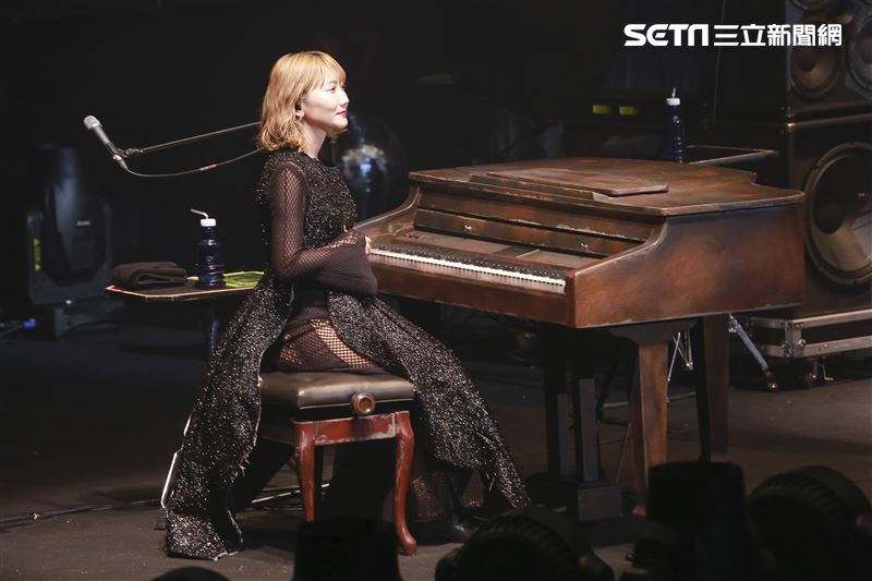 日本搖滾團體「SEKAI NO OWARI」（世界末日）巡迴演唱會台北場。（圖／記者林士傑攝影）