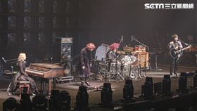 日本搖滾團體「SEKAI NO OWARI」（世界末日）巡迴演唱會台北場。（圖／記者林士傑攝影）