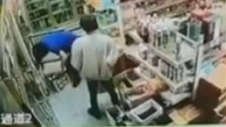 男借500遭拒！雜貨店打爆闆娘頭部