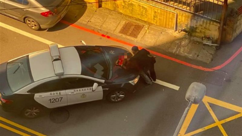 偷車賊落跑遭逮！網：刷一排愛心給警
