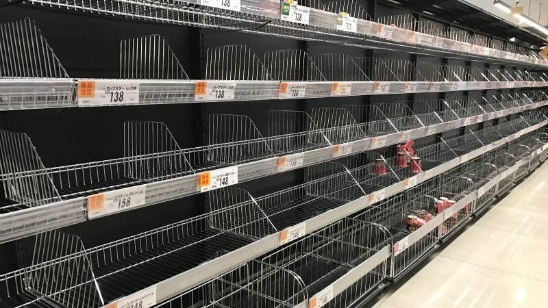 哈吉貝凶猛撲日！超商遭喪屍掃如末日
