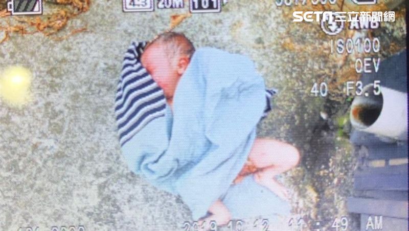 女棄嬰臍帶撕裂傷！疑遭生母自行扯斷