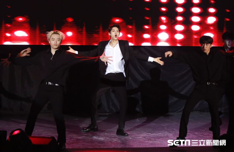 李鎭赫超沒偶像包袱，在現場整個玩開。（圖／記者林聖凱攝影）