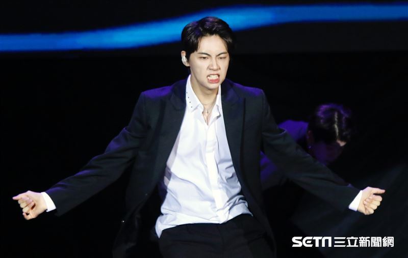 李鎭赫超沒偶像包袱，在現場整個玩開。（圖／記者林聖凱攝影）