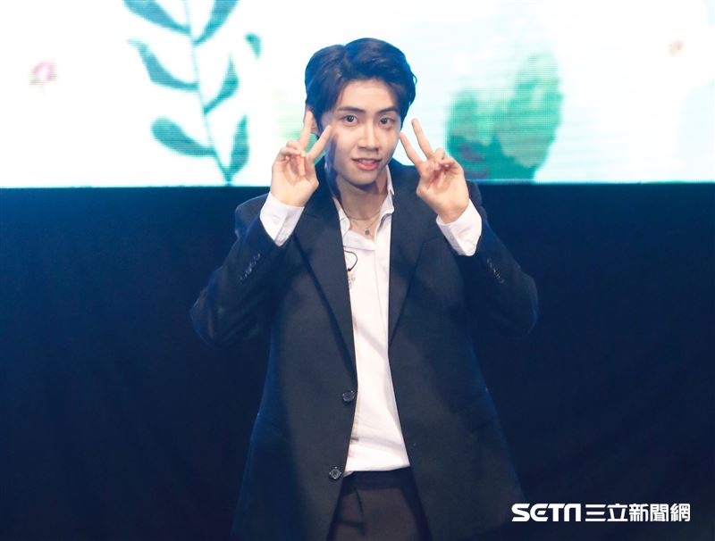 李鎭赫超沒偶像包袱，在現場整個玩開。（圖／記者林聖凱攝影）