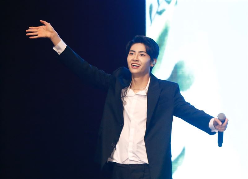 李鎭赫超沒偶像包袱，在現場整個玩開。（圖／記者林聖凱攝影）