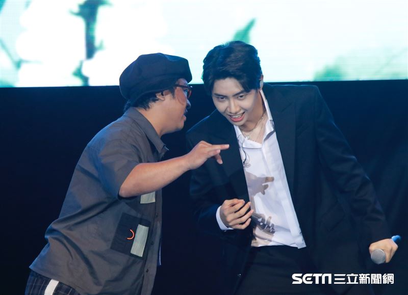 李鎭赫超沒偶像包袱，在現場整個玩開。（圖／記者林聖凱攝影）