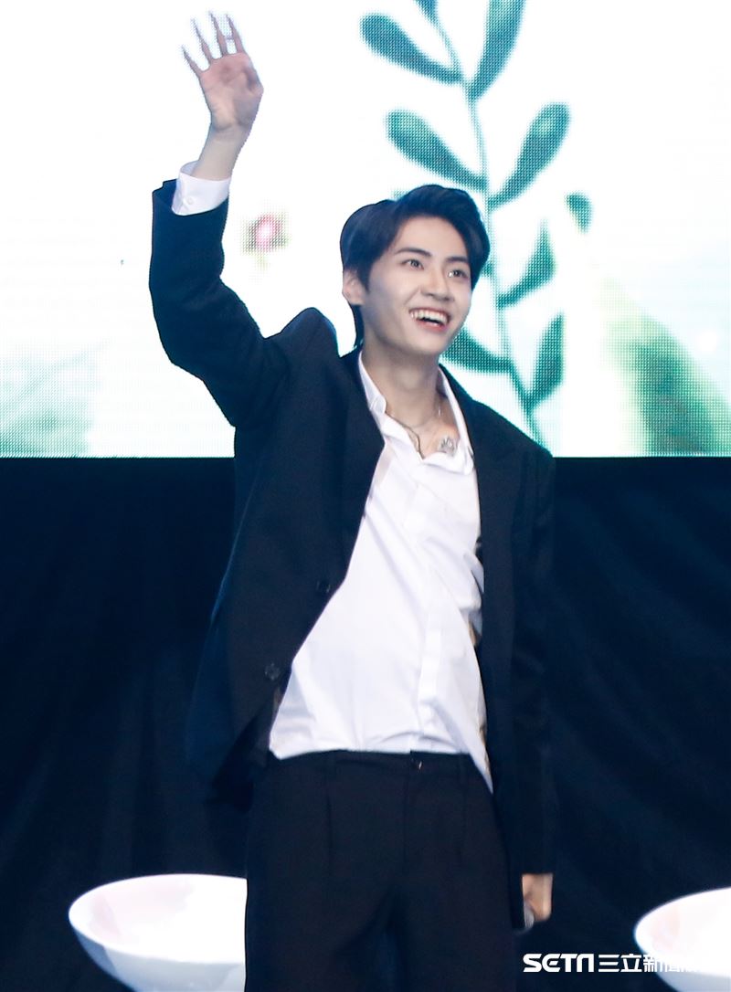 李鎭赫超沒偶像包袱，在現場整個玩開。（圖／記者林聖凱攝影）