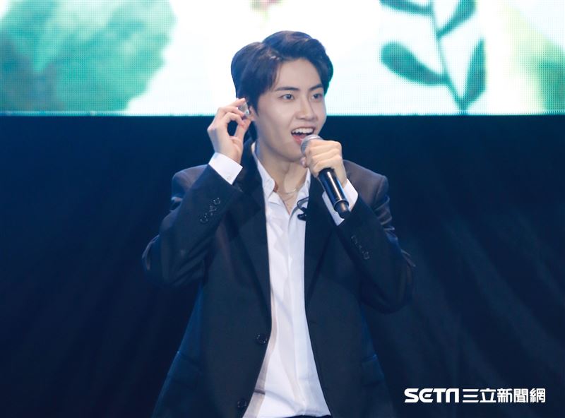 李鎭赫超沒偶像包袱，在現場整個玩開。（圖／記者林聖凱攝影）