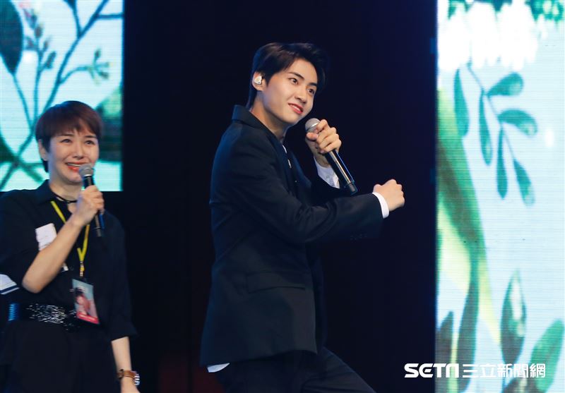 李鎭赫超沒偶像包袱，在現場整個玩開。（圖／記者林聖凱攝影）