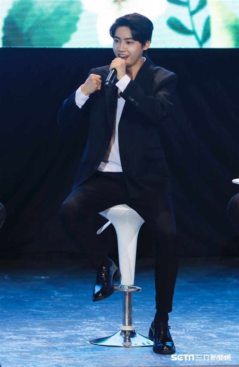 李鎭赫超沒偶像包袱，在現場整個玩開。（圖／記者林聖凱攝影）