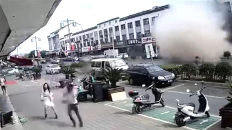 小籠包店突傳氣爆　炸毀整條街6人亡