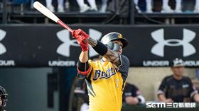 張志豪敲出滿貫全壘打。（圖／記者王怡翔攝影）