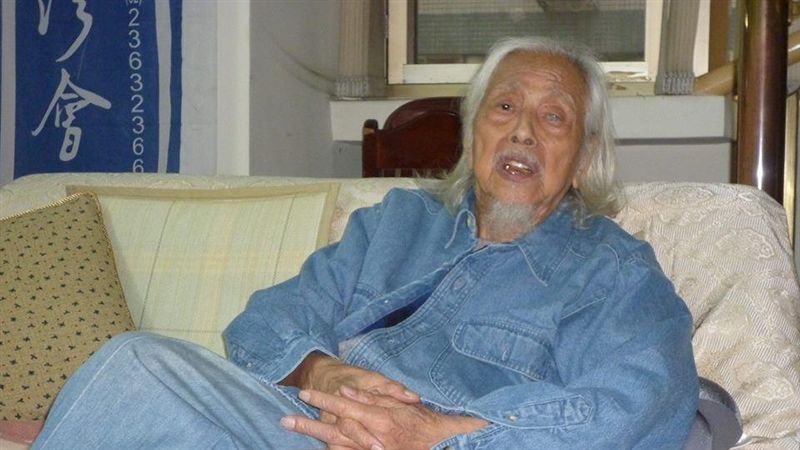 史明遭影射是血案兇手　基金會凌晨怒發聲