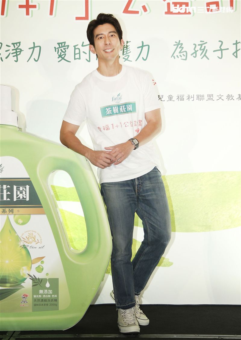 修杰楷揪全民送愛兒福為弱勢兒少打造潔淨家園。（記者邱榮吉/攝影）