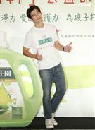 修杰楷揪全民送愛兒福為弱勢兒少打造潔淨家園。（記者邱榮吉/攝影）