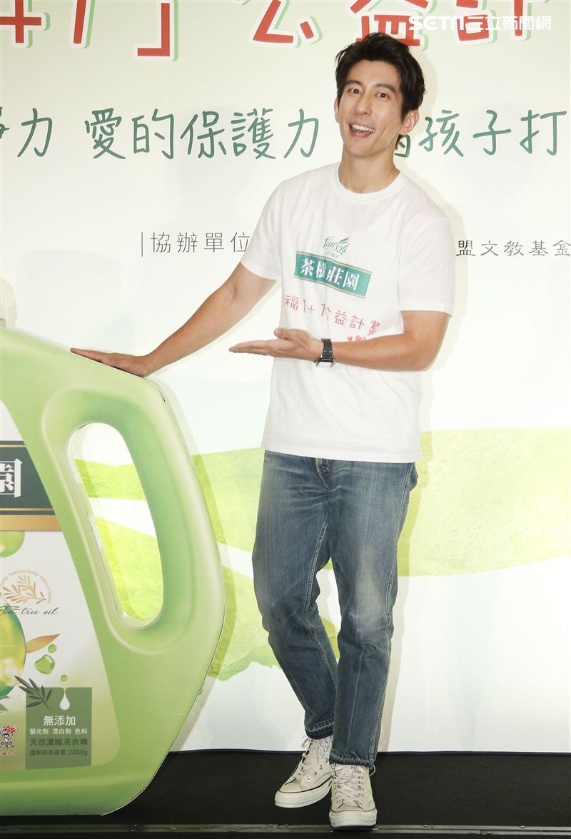 修杰楷揪全民送愛兒福為弱勢兒少打造潔淨家園。（記者邱榮吉/攝影）