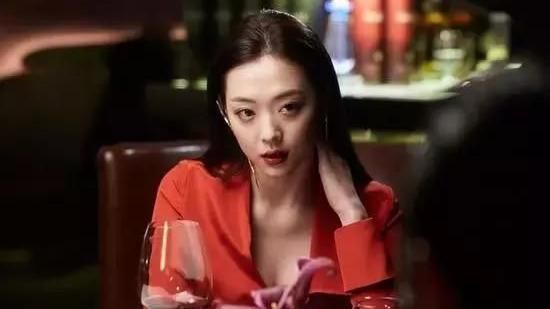 從清純到美艷女星！雪莉生平爭議不斷