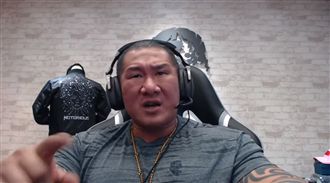 從很愛藍營到痛恨！館長氣吐心路歷程