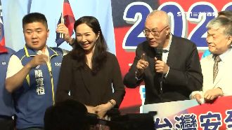 有心結?李佳芬同框吳敦義只握一次手