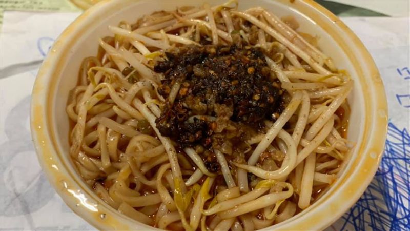 買麵加大辣　闆娘竟回：下次請自備