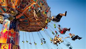 法國女子搭空中旋轉遊樂設施墜地 1死1重傷　（圖／翻攝自Pixabay）