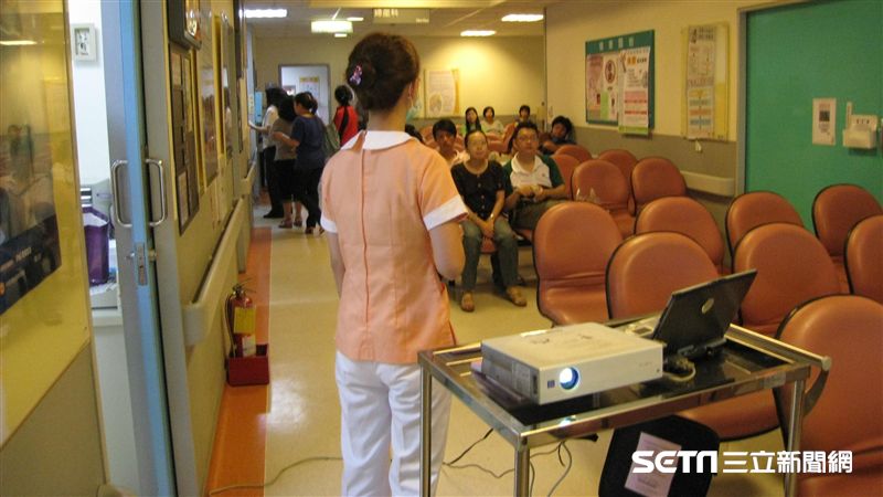 護理師沒空喝水上廁所　癌友：不忍心