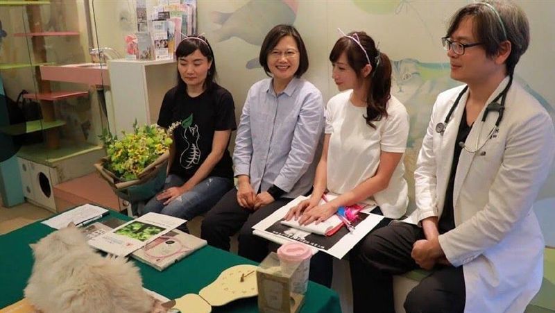 韓粉檢舉致愛貓社團下架　小英說話了