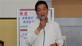張國洲：建請內政部提案調高鄉鎮市公所主管職等鄉鎮市公所1級主管職等比縣市政府2級主管低，台東市長張國洲（圖）15日在台東縣鄉鎮市長聯誼會提案通過，將建請內政部調高鄉鎮市公所主管職等，留住人才。（台東市公所提供）中央社記者盧太城台東傳真　108年10月16日