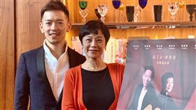 張艾嘉嚴俊傑攜手曖魅音樂會（1）導演張艾嘉（右）與鋼琴家嚴俊傑（左）合作「曖魅」音樂會，演出包括拉威爾、李斯特等作曲家重量之作。張艾嘉表示，一般人會覺得古典音樂好像很遙遠，「但其實一進來，就會覺得很享受。」中央社記者趙靜瑜攝　108年10月15日