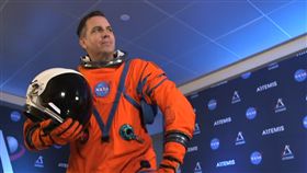 全新太空服（圖／翻攝NASA Youtube）