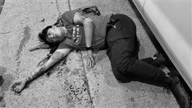 民陣召集人岑子杰10月16日又遭人持鐵鎚攻擊（圖／翻攝自唐生大地震臉書）https://reurl.cc/lLvWy9