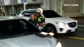 違停遭員警開單！婦人竟狂喊「非禮」