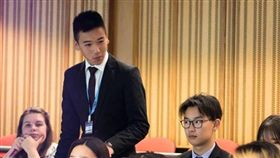 19歲台裔男成紐西蘭最年輕議員！總理阿爾登致電鼓勵，王費雪（Fisher Wang，音譯）翻攝自臉書