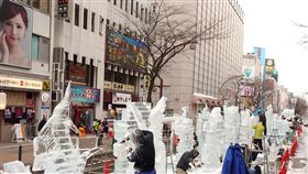 北海道札幌雪祭　冰雪雕像200座亮相第70屆日本北海道札幌雪祭大通會場和薄野會場的展期到11日為止。包括大雪雕與大冰雕6座在內，共有雪雕與冰雕約200座。中央社記者楊明珠札幌攝　108年2月3日