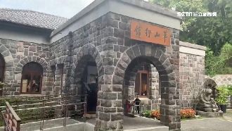 侵入草山行館古厝　竊賊公然扛走梁柱