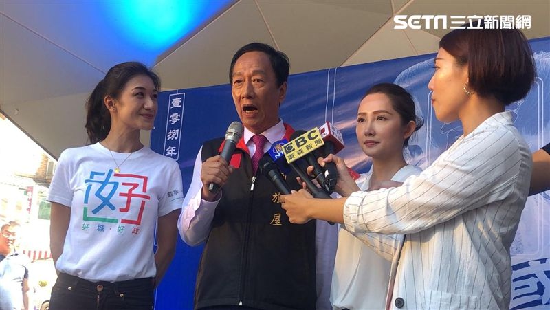 郭董仍考慮選總統？　核心幕僚曝這事