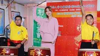 圍爐擺一副空碗筷！曾莞婷想起他淚崩