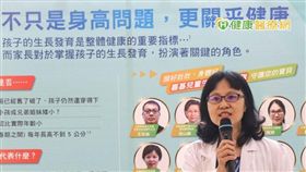 黃秀莉主任認為，防治孩子體重過重或肥胖，飲食要均衡，減少不健康的高熱量食物攝取，並養成良好的運動和睡眠習慣，以及避免接觸過多環境荷爾蒙是很重的。