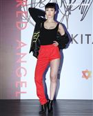 舒子晨推出個人首張EP，大跳高難度舞步。（記者邱榮吉/攝影）