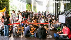 米粉,排隊,小米台灣,小米台南西門專賣店,小米手環4