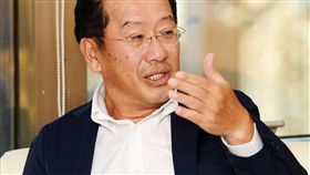 降低純網銀流動風險　金管會將建置即時監理系統金管會主委顧立雄接受中央社專訪時指出，純網銀的存款流動性風險高，必須透過「即時監控」機制，確保純網銀有足夠的流動準備金，避免擠兌風險，金管會擬運用金融監督管理基金，建置「即時監理」系統。中央社記者施宗暉攝　108年10月7日