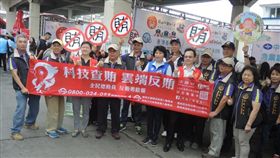 萬里螃蟹季開跑！檢警調設「反賄選」攤　侯友宜站台齊宣導